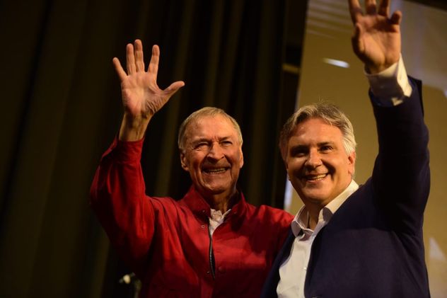 Juan Schiaretti y Martín Llaryora. El gobernador asumió el liderazgo del partido, impulsando la renovación de autoridades, con una lista de unidad. (La Voz  / Archivo) 
