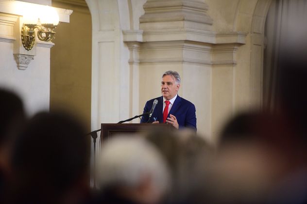 El gobernador Martín Llaryora decidió algunos cambios en su equipo de gestión. Empoderó a varios intendentes peronistas del interior. (La Voz)