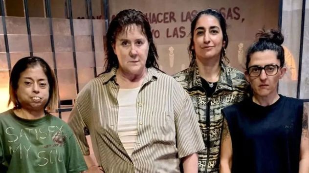 Netflix confirma la tercera temporada de "En el barro": traiciones, poder y un final que dejó todo abierto.
