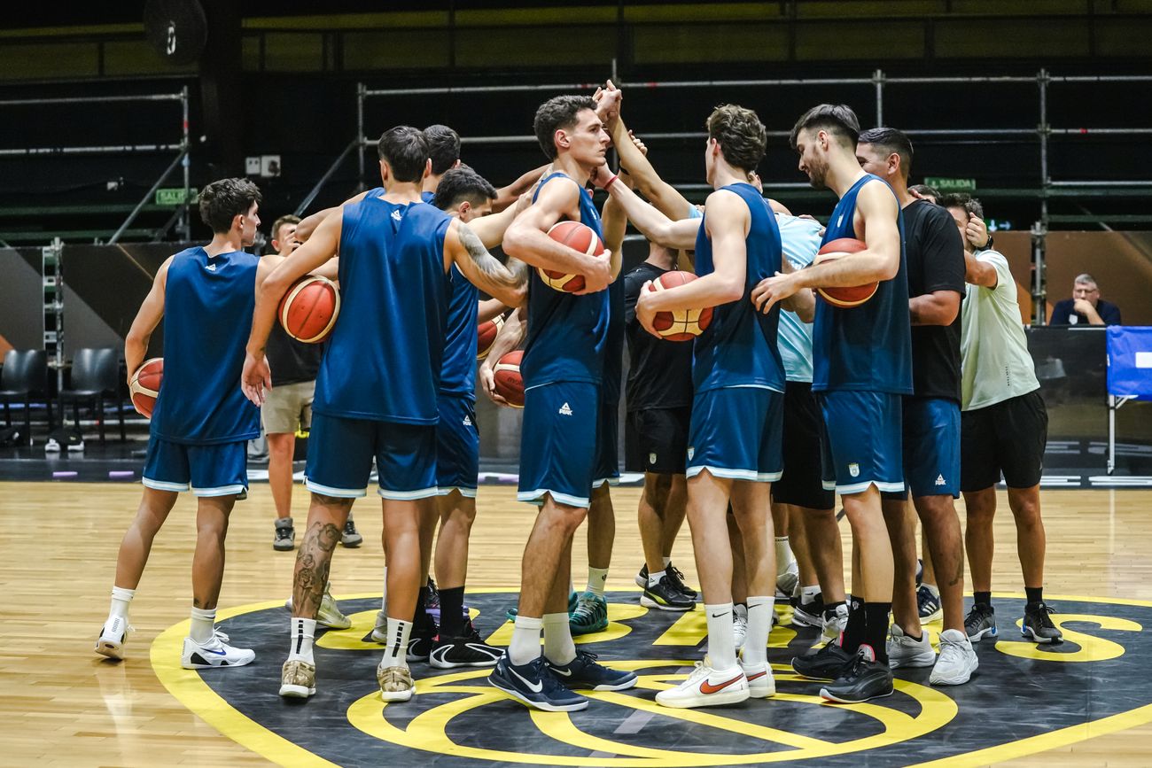 La selección argentina de básquet ya arrancó los entrenamientos. (Prensa CAB).