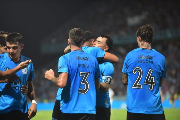 Julián Mavilla marcó el 3-0 de Belgrano ante Atlético Tucumán en el Gigante de Alberdi. (Javier Ferreyra / La Voz)