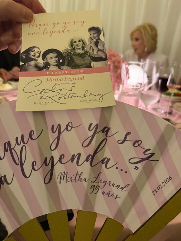 Los souvenires del cumpleaños de Mirtha Legrand.