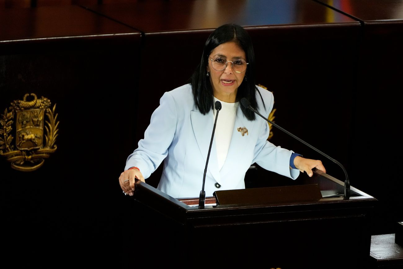 Delcy Rodríguez, actual presidenta de Venezuela.  Fue el país con el índice Chapultepec más bajo de libertad de prensa y expresión de 2025. 