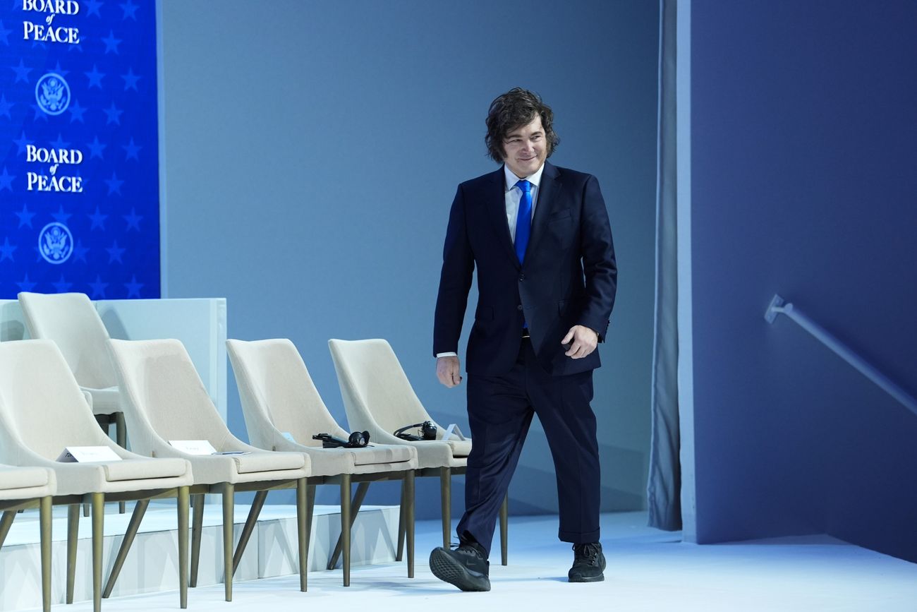 La confianza en el Gobierno de Milei supera a la de Macri y se mantiene por encima del promedio histórico 