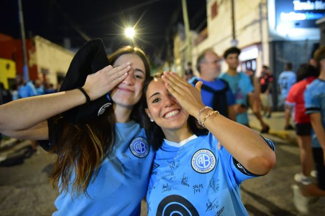 Cara 'e Cancha de Belgrano en la previa del partido con Atlético Tucumán. (Javier Ferreyra / La Voz)