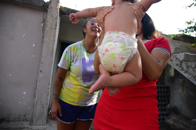 La familia continua recibiendo niños, niñas y adolescentes. (Jorge Peñaranda / La Voz)