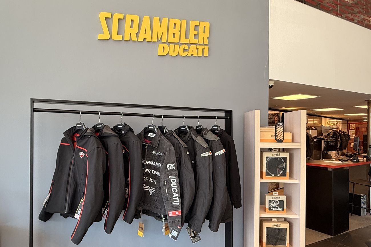 Repuestos y accesorios Ducati al costo.