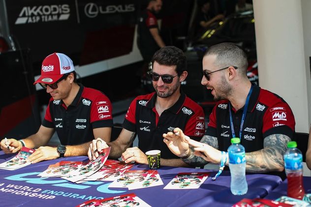 José María López, en su tercera temporada con el equipo Akkodis ASP y el Lexus. Quieren pelear bien arriba en la divisional LMGT3 del WEC. (Prensa Akkodis ASP)