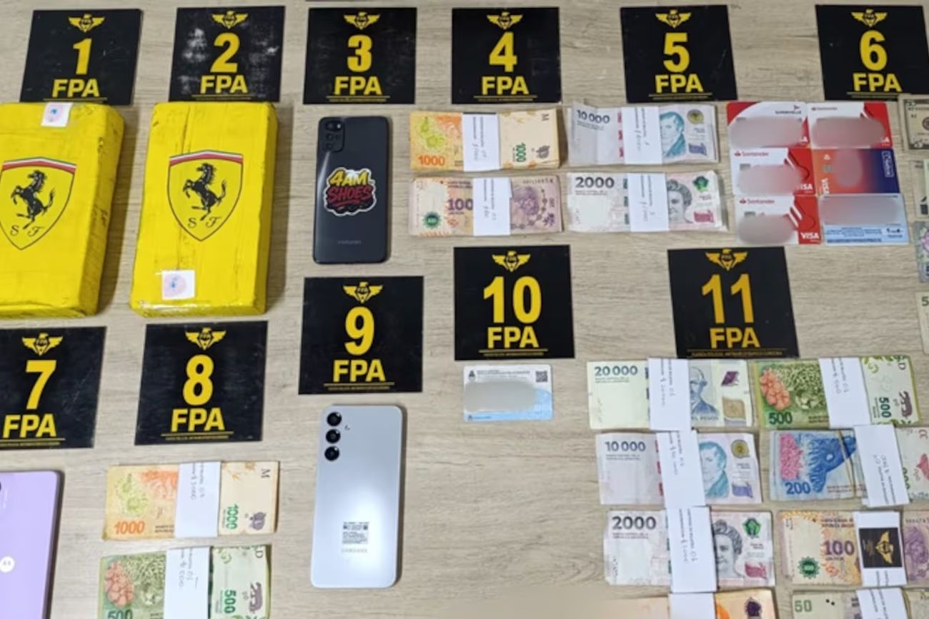 la droga secuestrada en el operativo entre San Francisco y Devoto.