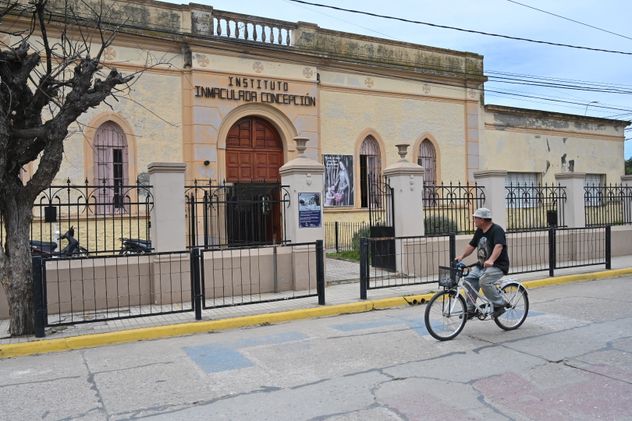 Colegio Inmaculada Concepción, de Villa Nueva (fotos de Martin Llampayas)