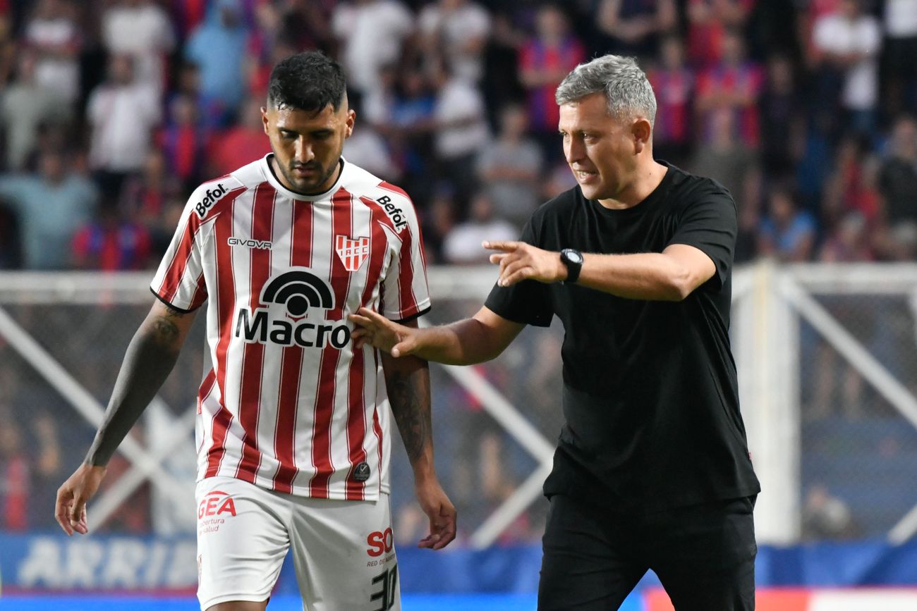 Instituto en su partido ante San Lorenzo por la séptima fecha. (Fotobaires).