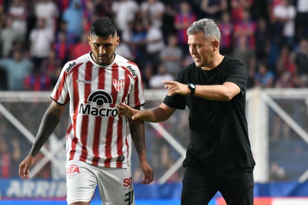 Instituto en su partido ante San Lorenzo por la séptima fecha. (Fotobaires).