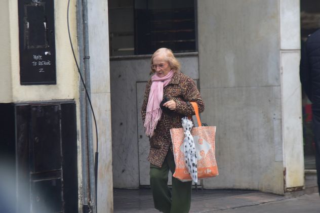 Los jubilados y pensionados pueden acceder a descuentos, reintegros y promociones especiales en las principales cadenas de supermercados del país.