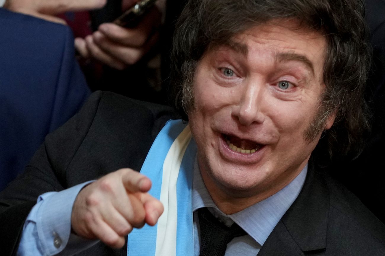 Javier Milei, con la banda presidencial en el Congreso de la Nación.