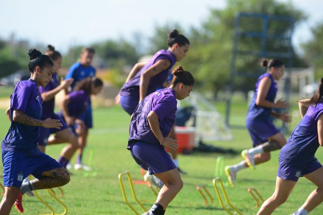El entrenamiento de Talleres femenino. (La Voz)