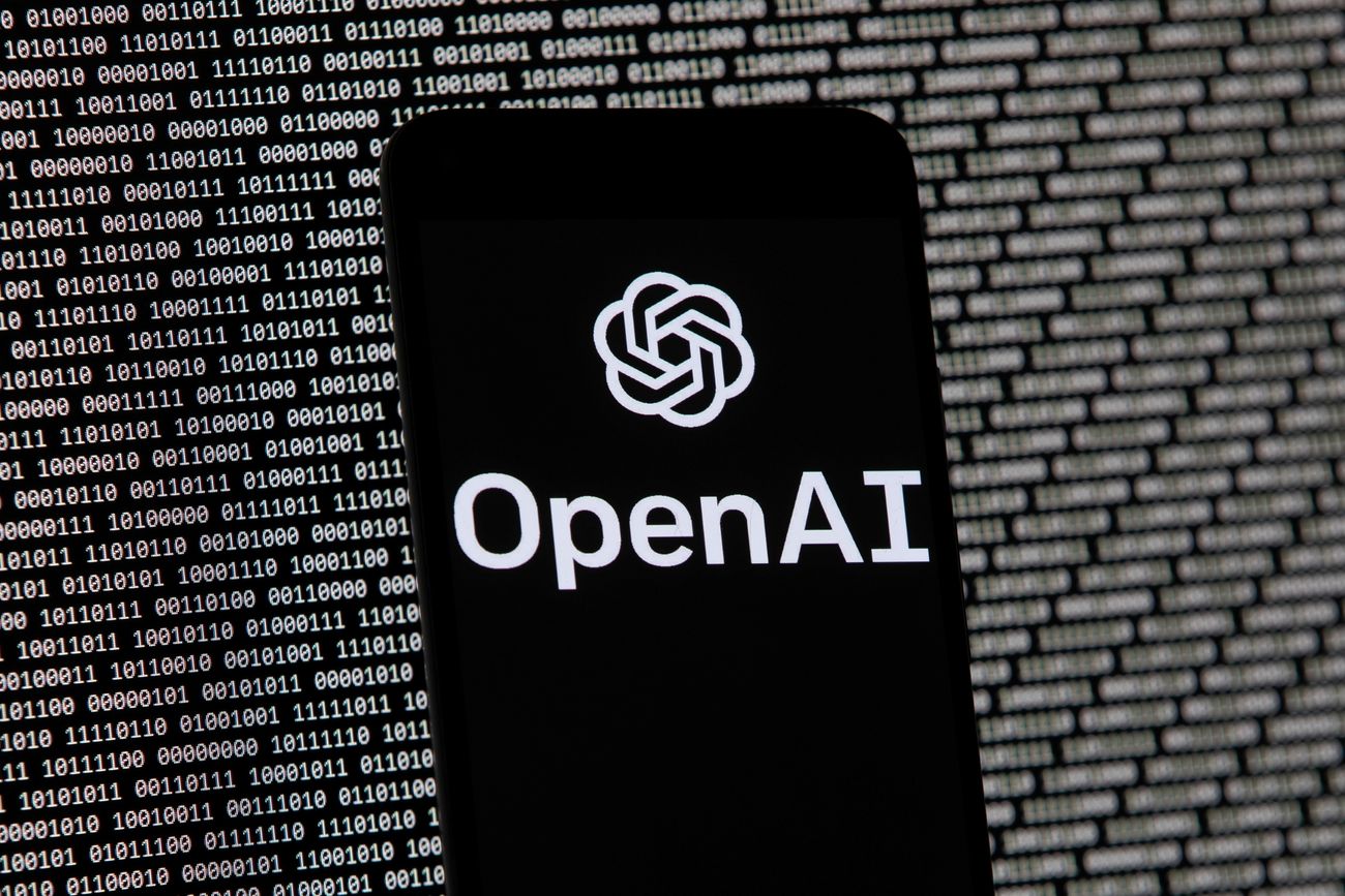 Tras millones de desinstalaciones Open AI modificó un acuerdo con el Pentagono para impedir espionaje doméstico. (Archivo)