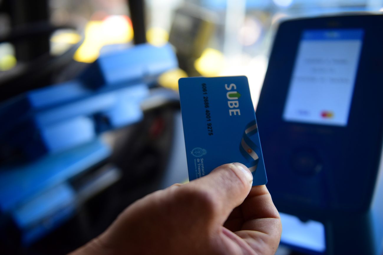 Registrar la SUBE permite acceder a descuentos, pagar menos en el boleto y proteger el saldo en caso de pérdida.