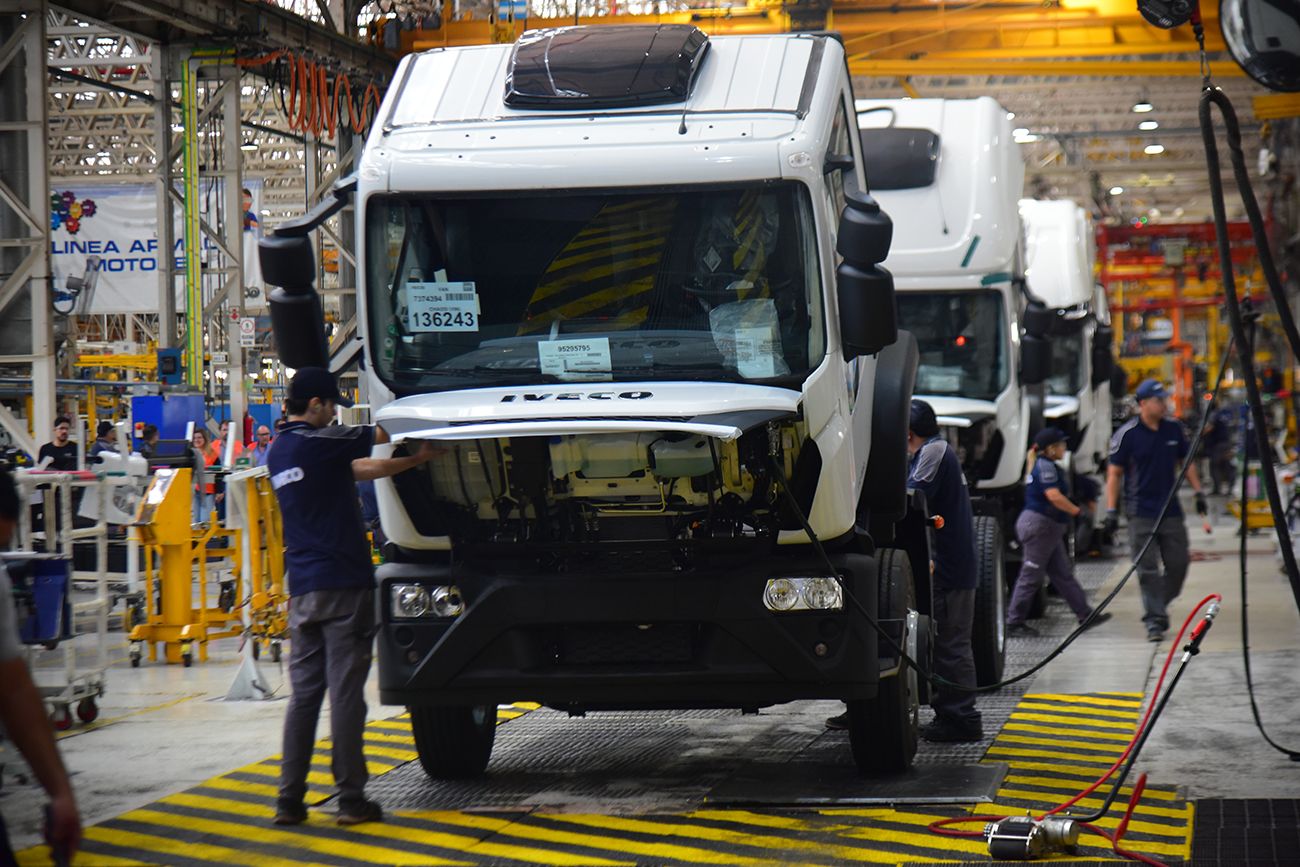 Iveco invertirá 10 millones de euros para el comienzo de la producción del nuevo camión S-Way. (Pedro Castillo / La Voz)