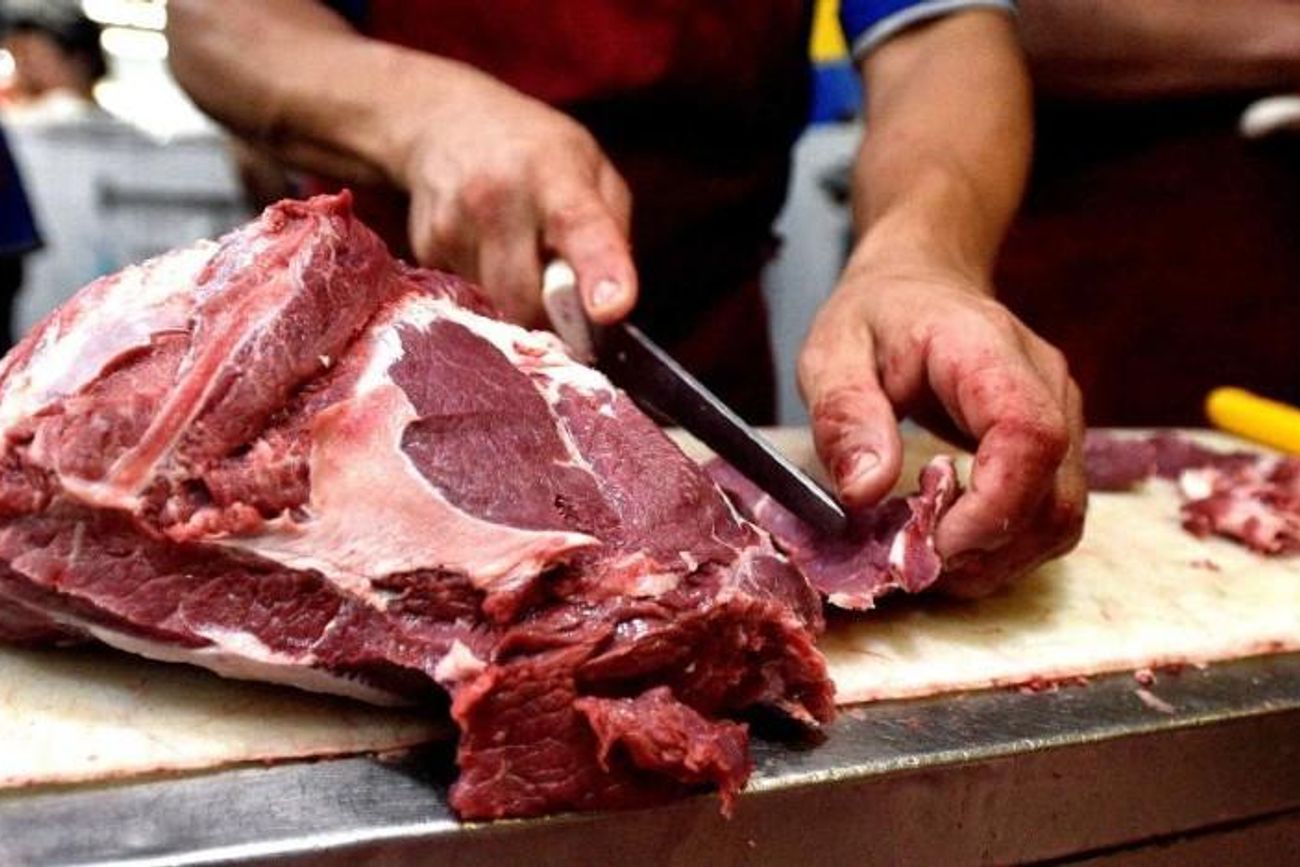 VALOR DOMÉSTICO. El relevamiento muestra que kilo de carne en el país cuesta en promedio U$S 12,90.