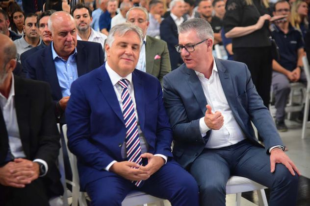 Planta Iveco anuncia la fabricación de un nuevo modelo. Comienza a partir de las 9 con un recorrido por la planta. Con la Prescencia de Martín Llaryora. Pedro Castillo / la Voz