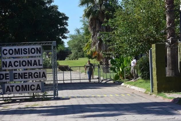 Fachada de la Empresa Dioxitek. La Voz