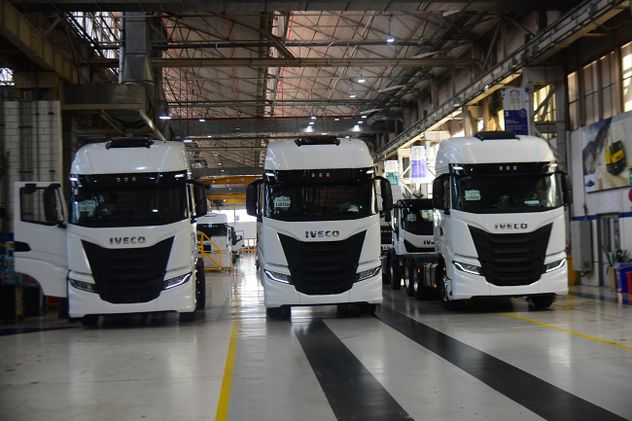 Los nuevos modelos Iveco S-Way. (Pedro Castillo / La Voz)