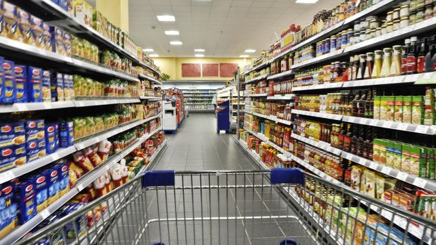 Pasillos semivacíos, una postal de fin de febrero en casi todos los s.permercados. (La Voz)