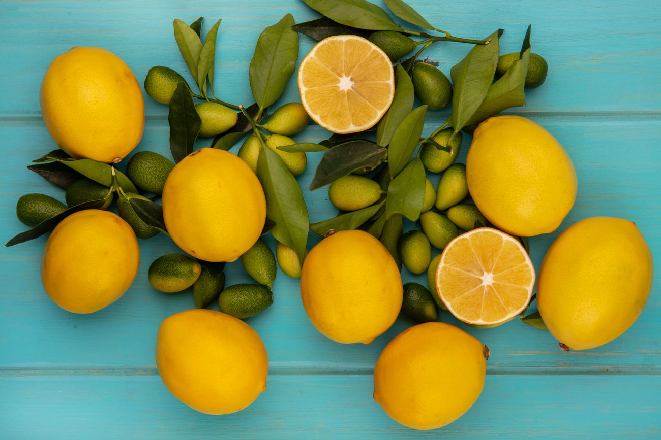 Los limones.