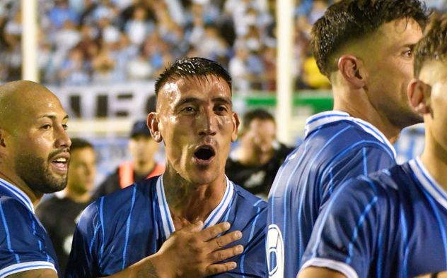 Bombazo en Racing de Córdoba: Ricardo Centurión se va y ya es historia