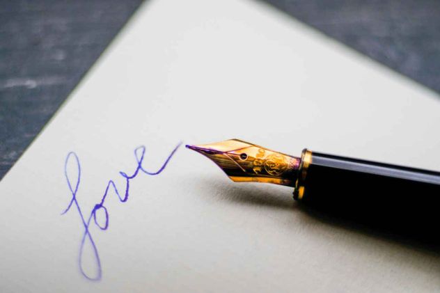 Lo que dice sobre la personalidad la forma en que las personas firman.