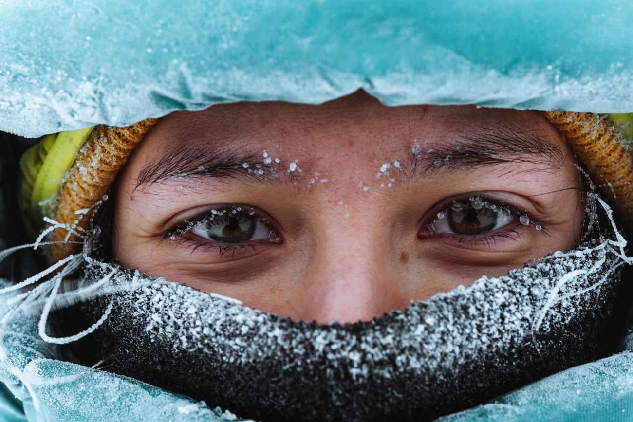 Estudio concluye que las temperaturas muy altas no aumentan el riesgo de infarto pero sí lo hacen las muy frías. 