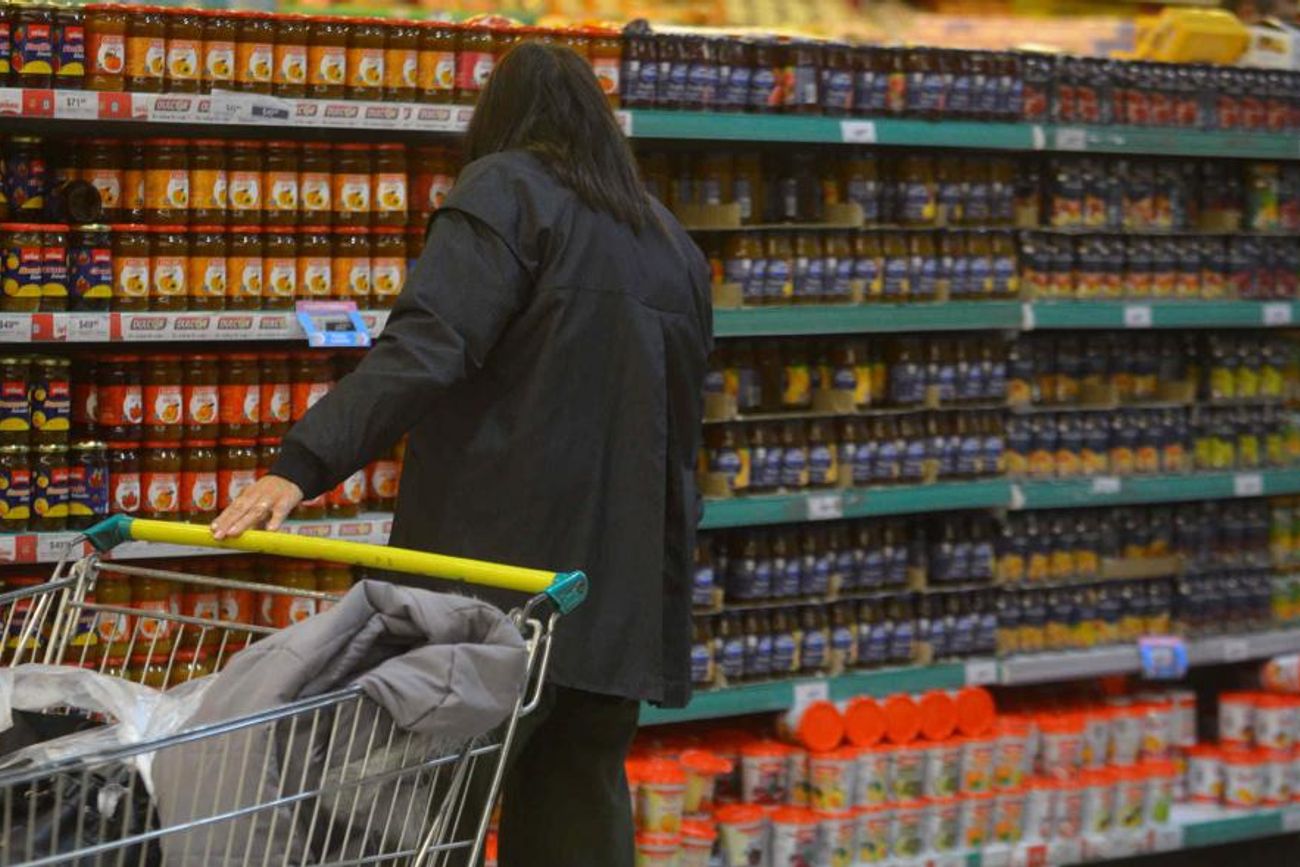 Los changos salen cada vez con menos productos.