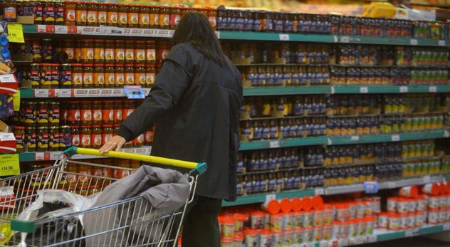 Crece la presencia de Fideos, conservas, bebidas y otros productos como ropa o decoración provenientes del exterior.