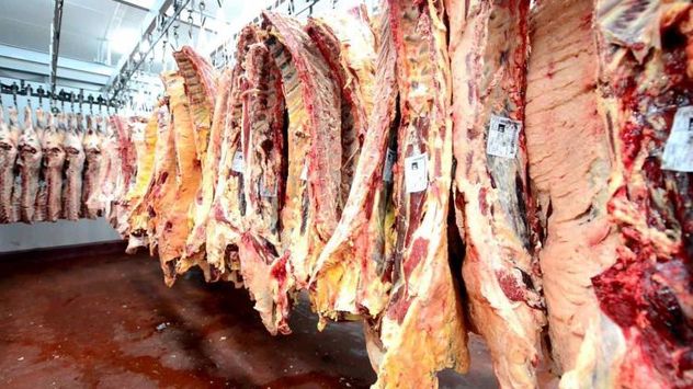La menor disponibilidad de hacienda, tras la sequía de 2023 y la caída del stock, es uno de los factores que explican la presión sobre los precios.