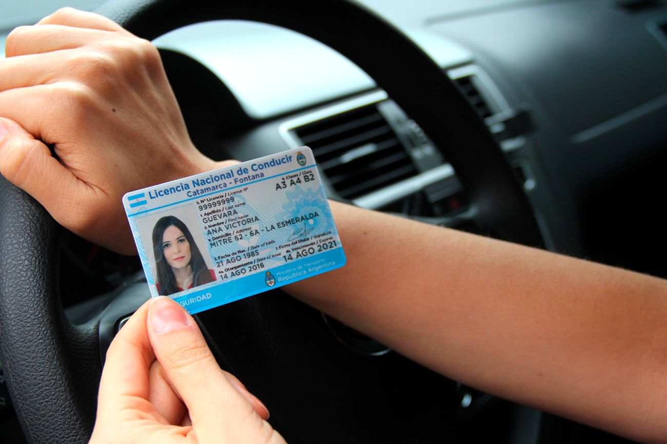 Cuál es y quiénes deben cumplir con el nuevo requisito obligatorio para la licencia de conducir