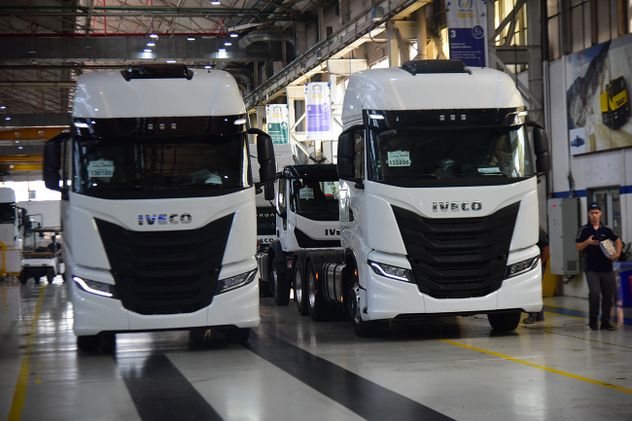 Los nuevos modelos Iveco S-Way. (Pedro Castillo / La Voz)