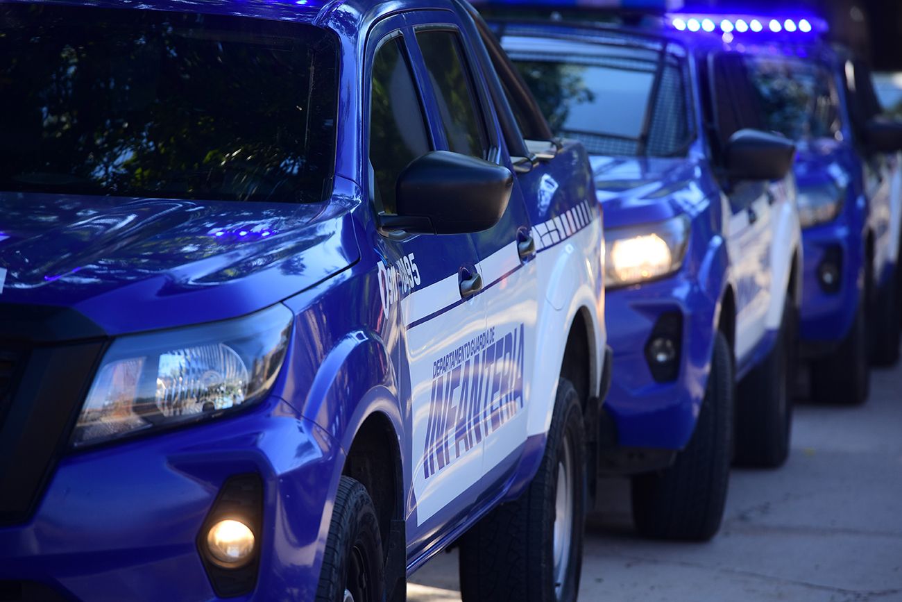 Moviles policiales patrulleros policia autos de la policia. La Voz