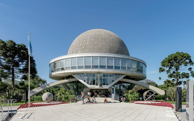 La actividad central para despedir el mes consiste en las tradicionales observaciones por telescopio.