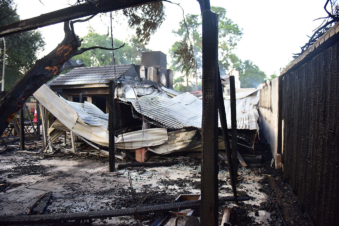 La Comanda, Incendio en un local gastronómico de avenida Recta Martinoli. José Gabriel Hernández 