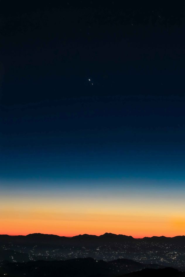 Alineación planetaria febrero 2026: cómo será el fenómeno astronómico y las claves para observarlo.