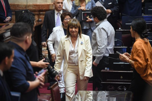 Sesión en el Senado por la Ley Penal Juvenil y la reforma laboral.