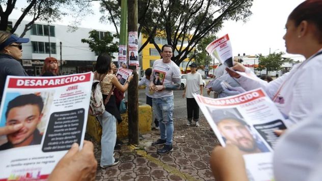 Periodistas en México abren plataforma para identificar prendas de personas desaparecidas.