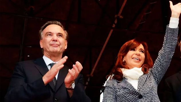 Miguel Ángel Pichetto y Cristina Kirchner mantuvieron un sorpresivo encuentro. 