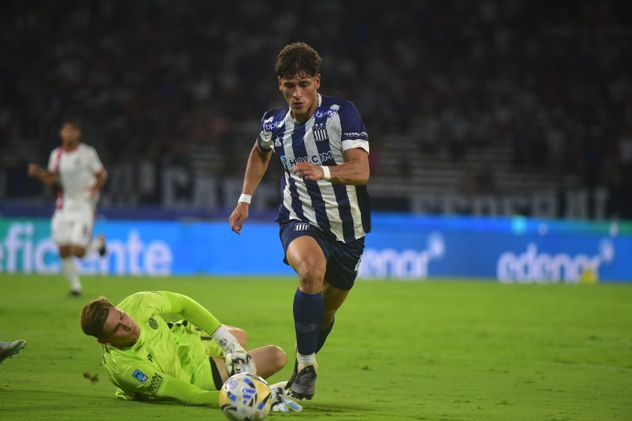 Valentín Dávila, jugador de Talleres en el partido ante San Lorenzo.