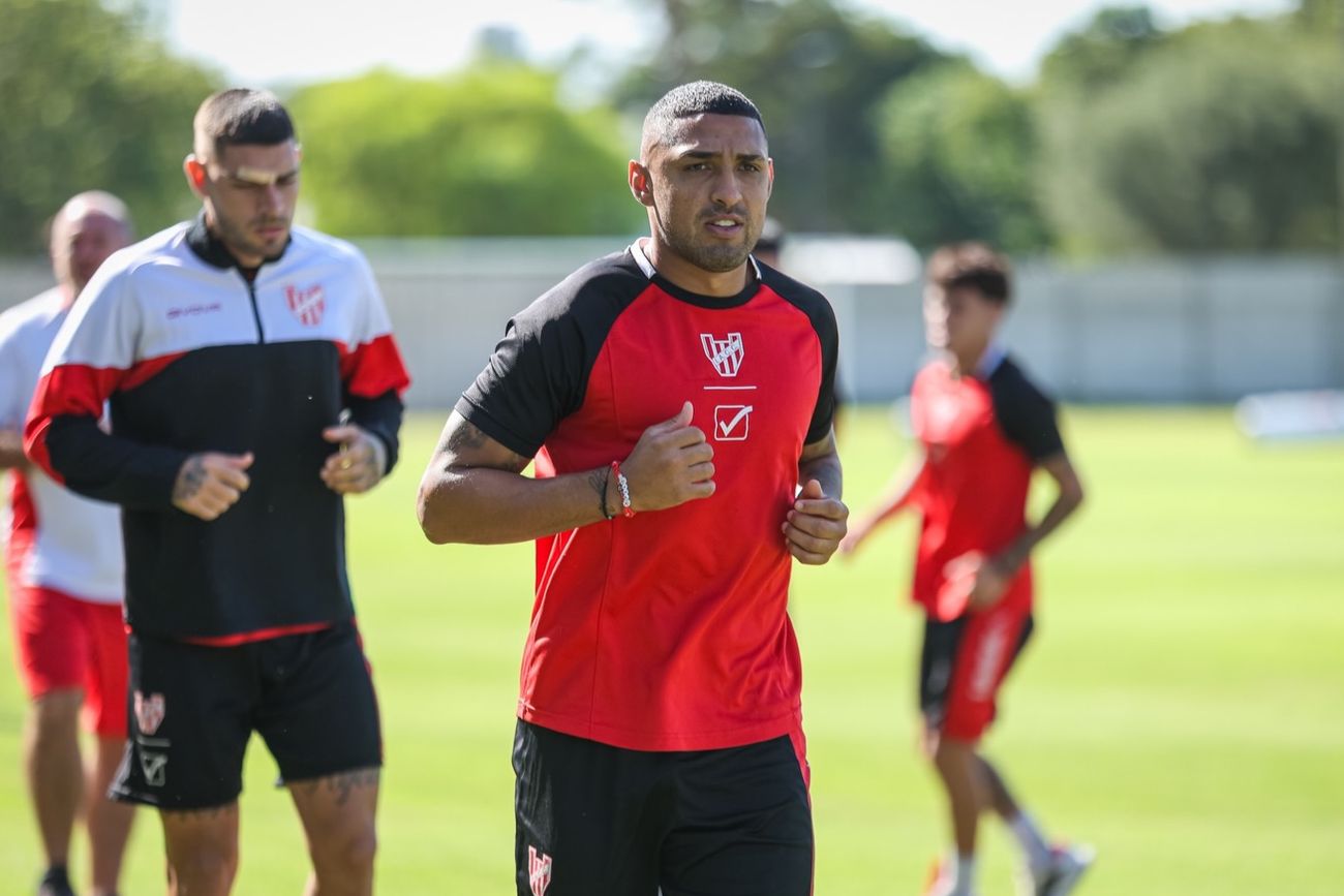 Fernando Alarcón llegó a la quinta amarilla. 