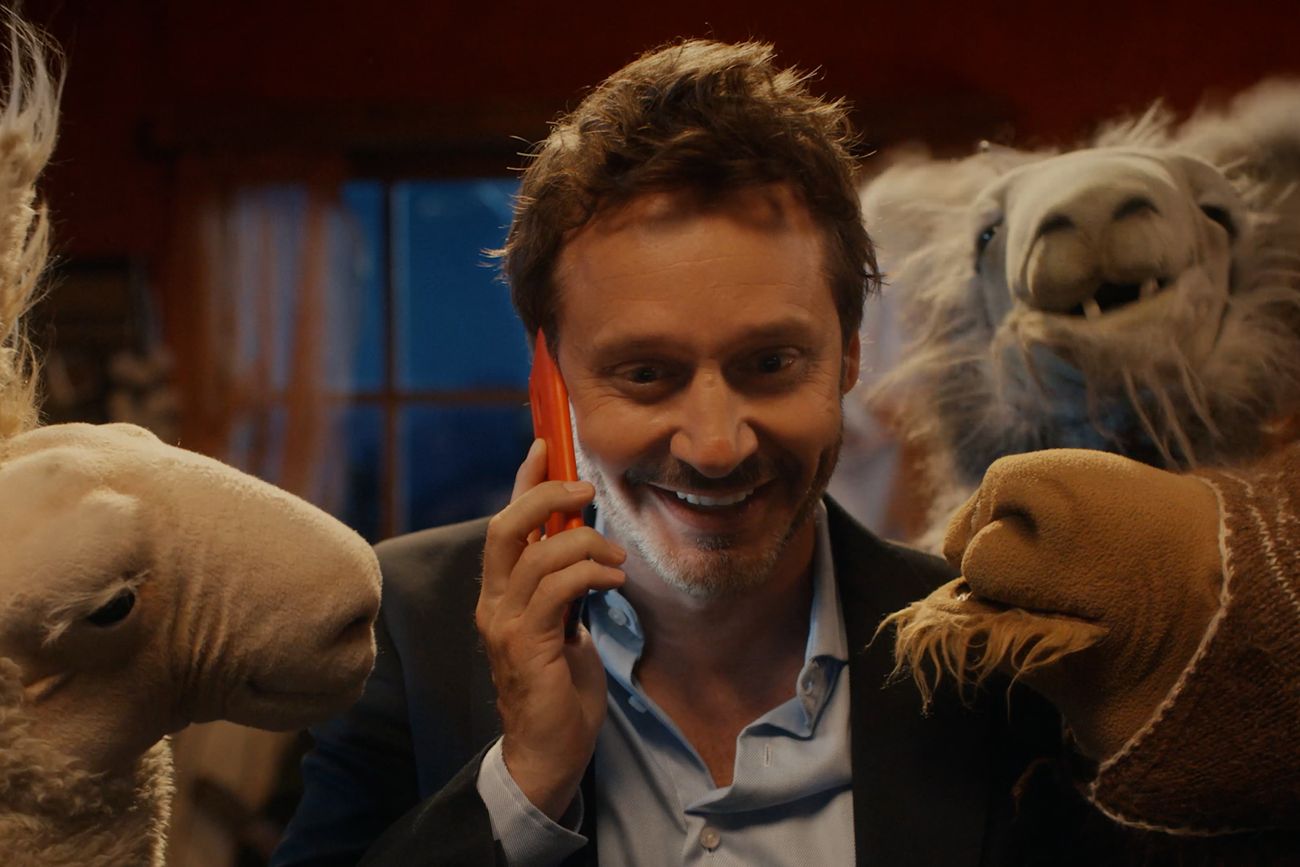 Benjamín Vicuña, parte de la serie de "La Llama que llama".