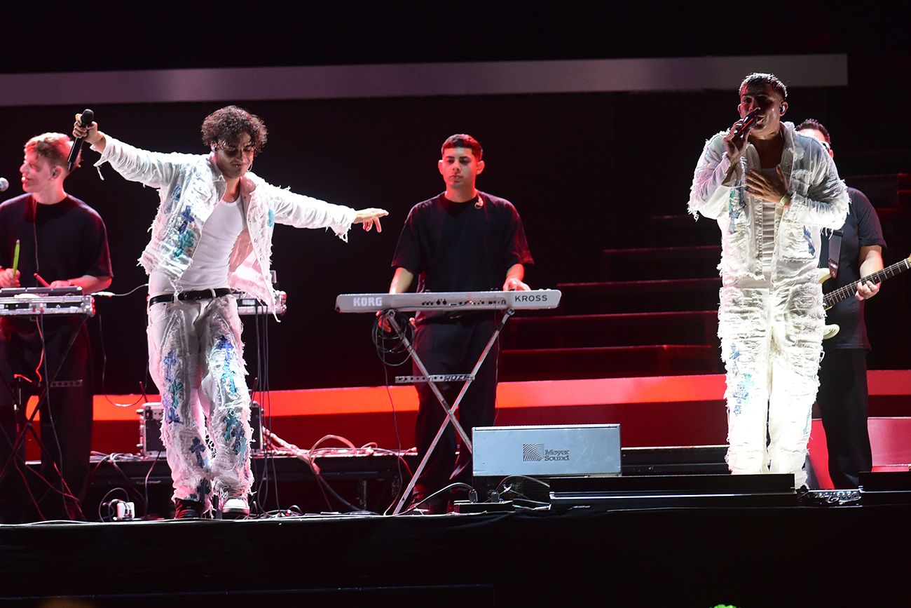 Grupo Roze en el estadio de Instituto. José Gabriel Hernández