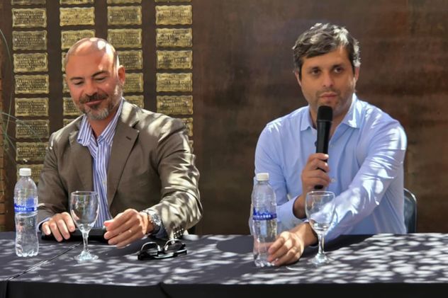 Carli Jiménez y Federico Zárate oficializaron los eventos conu na conferencia de prensa. (Corresponsalía)