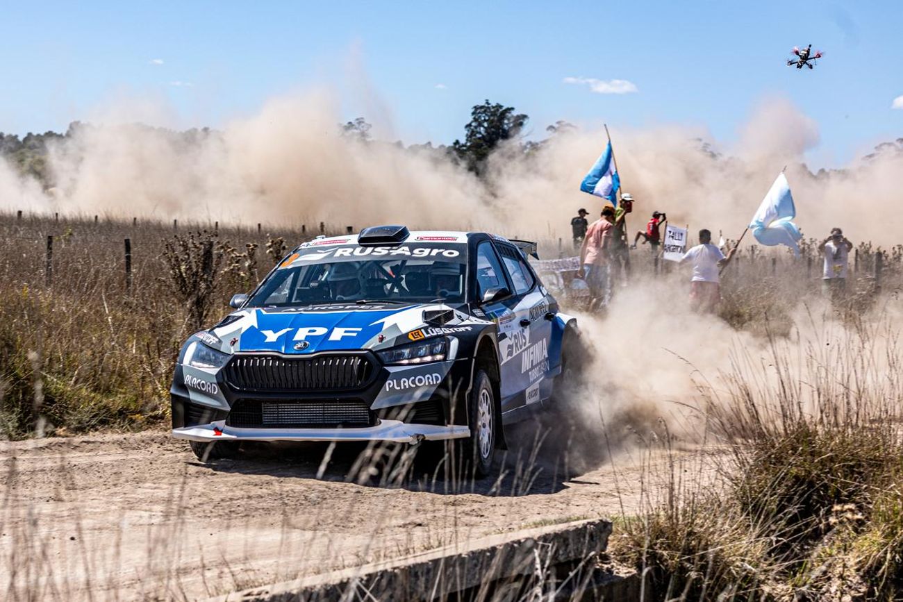 Los veloces caminos del Rally Pagos del Tuyú, fueron dominados en su etapa inicial por el andar del cordobés, Federico Villagra.