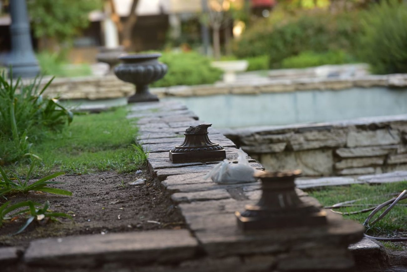 Las piezas que faltan en la plaza Colón y la dificultad de preservar el patrimonio